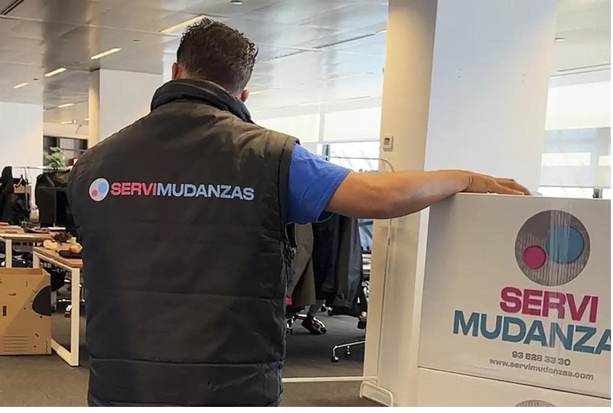 Montaje de muebles en una vivienda nueva del Lledoner, Granollers